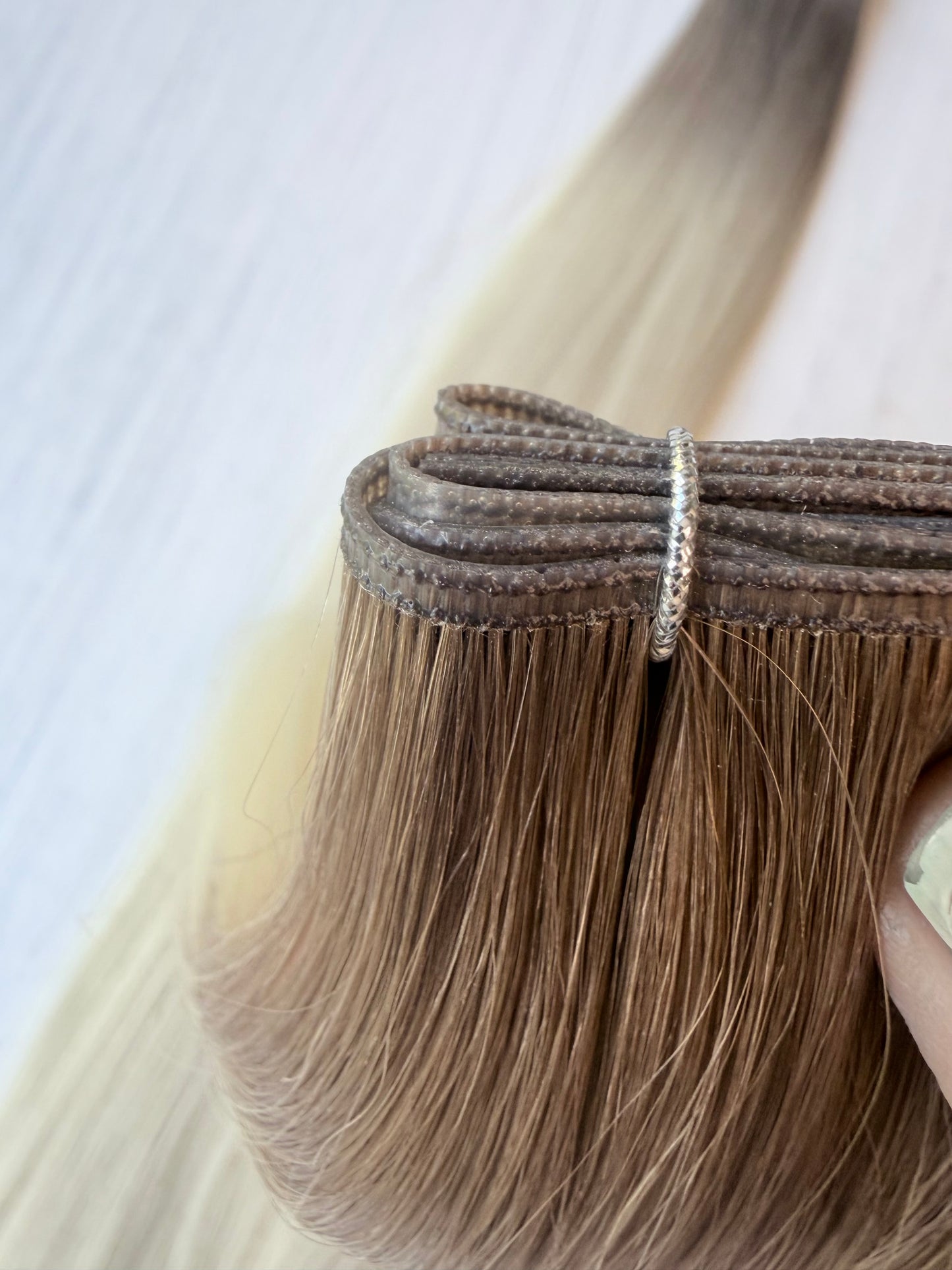18” Premium Weft Ombré 6.0/12.0 50g